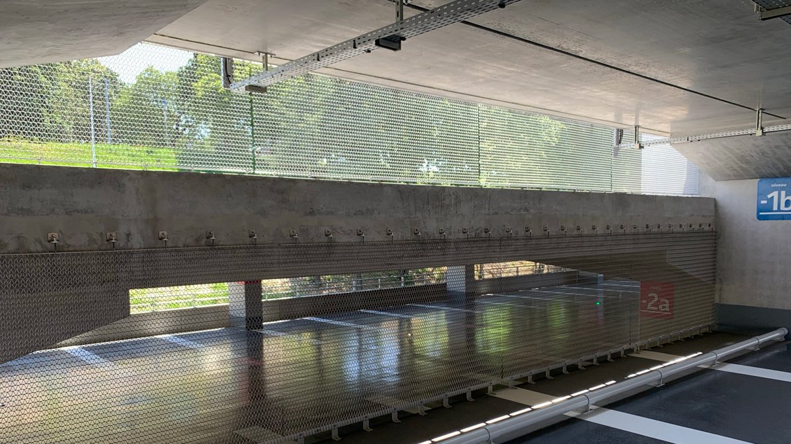 façade en maille métallique TORROJA R pour le parking de Thonon-les-Bains - <p>façade en maille métallique TORROJA R pour le parking de Thonon-les-Bains</p>