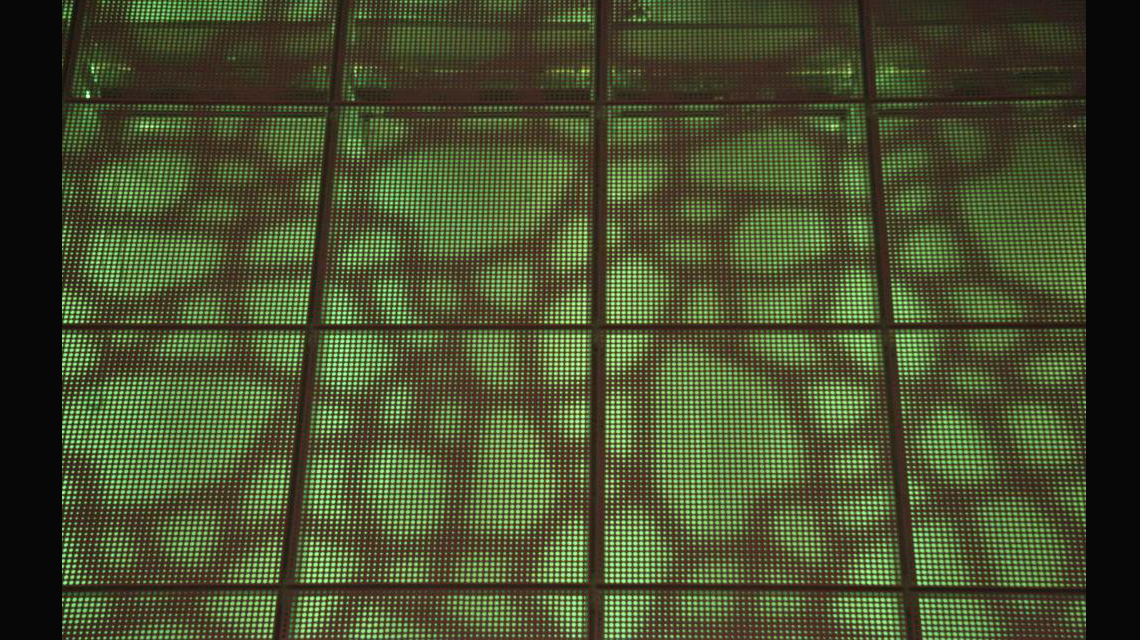 Façades tôles perforées rétro-éclairées centre commercial Galeria Kaufhof www.maillemetaldesign.fr