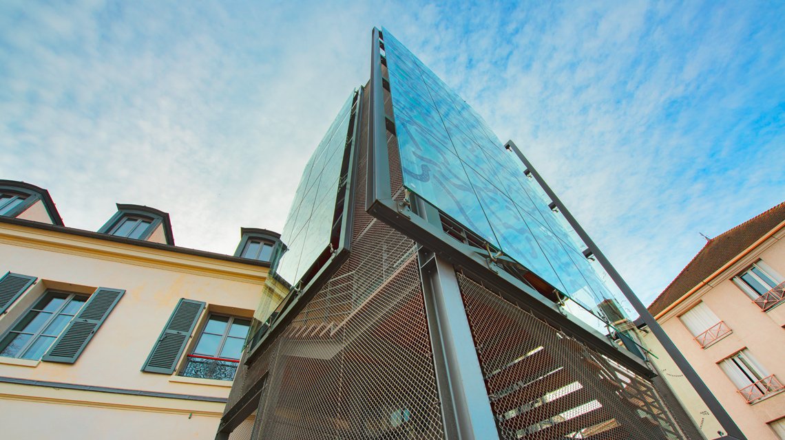 maille métallique en acier inoxydable habillage de façade @maillemetaldesign - <p>maille métallique en acier inoxydable habillage de façade @maillemetaldesign</p>
