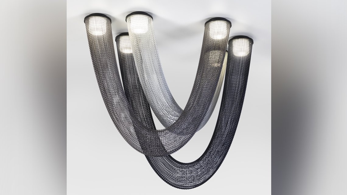 Aura Collection by Yonoh. Photos de Pere Queralt - Luminaires en chaînes à maillons Kriskadecor en aluminium anodisé et personnalisables à l'infini - <p>Aura Collection by Yonoh. Photos de Pere Queralt - Luminaires en chaînes à maillons Kriskadecor en aluminium anodisé et personnalisables à l’infini</p>