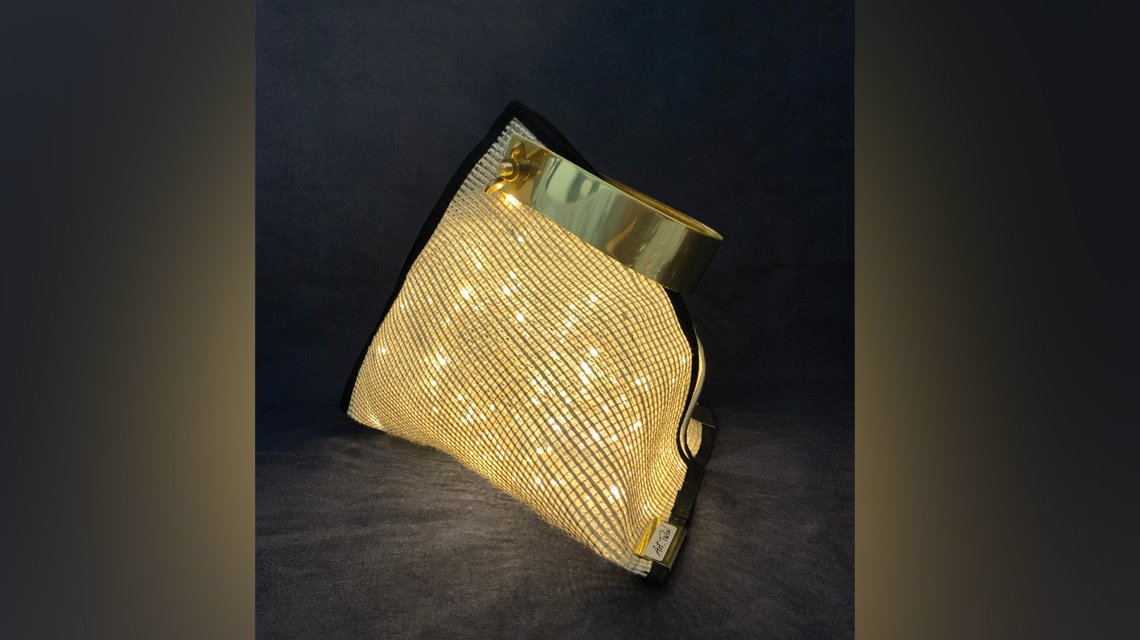 luminaire en maille métallique fine tissée en inox et en jute @maillemetaldesign - <p>luminaire en maille métallique fine tissée en inox et en jute @maillemetaldesign</p>