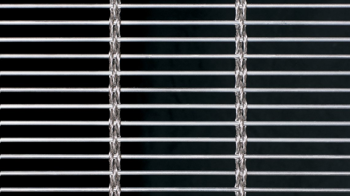 MAILLE METALLIQUE CABLEE INOX SAGITTARIUSP11320 www.maillemetaldesign.fr - <p>maille métallique câblée acier inoxydable architecture design façade gard-corps parement escalier <a href=