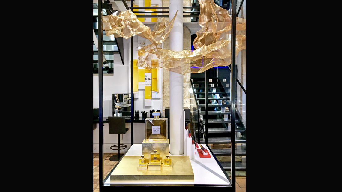 maille métallique fine inox cuivre design et architecture intérieure chanel www.maillemetaldesign.fr