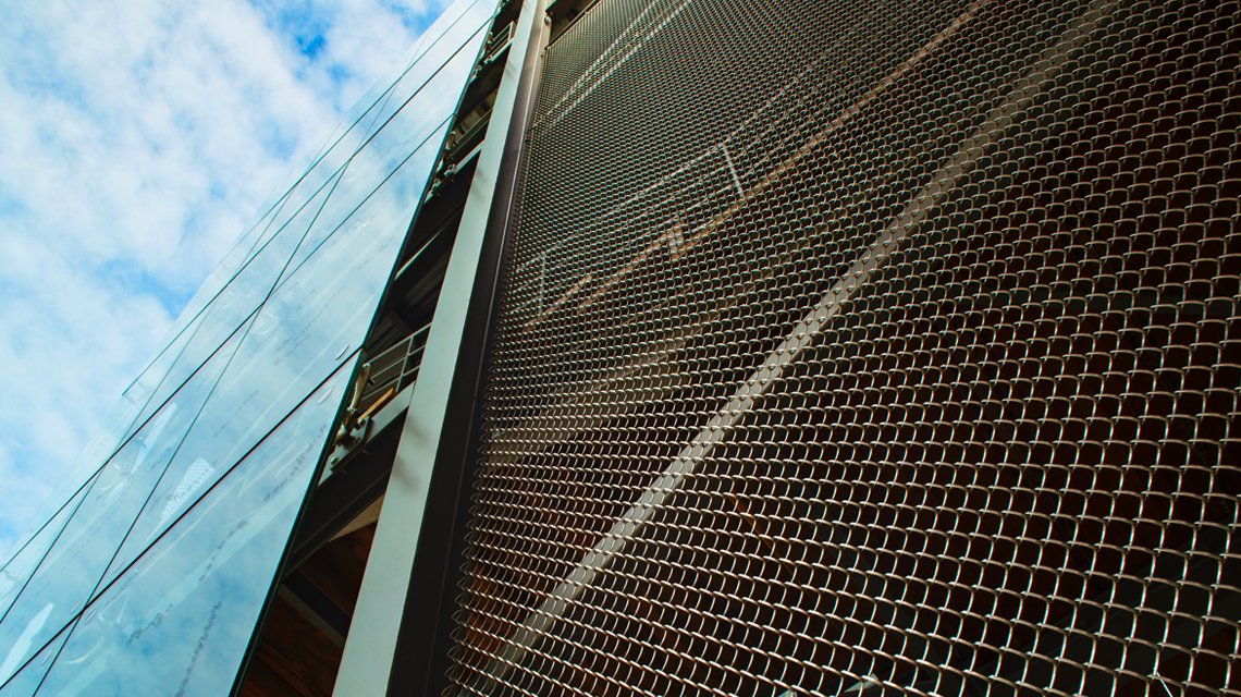maille métallique en acier inoxydable habillage de façade @maillemetaldesign - <p>maille métallique en acier inoxydable habillage de façade @maillemetaldesign</p>