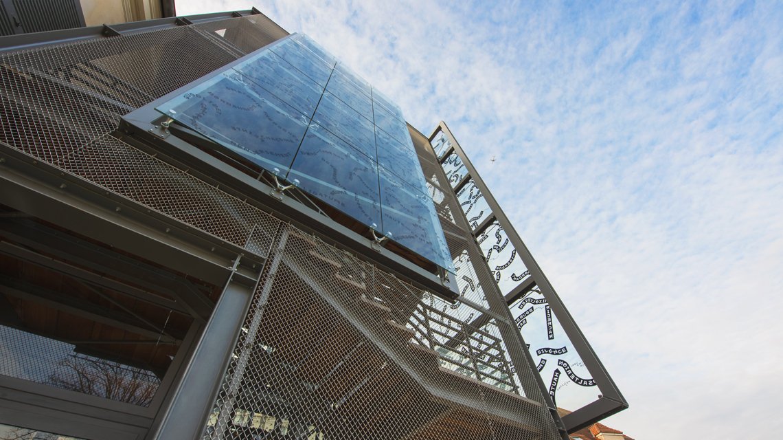 maille métallique en acier inoxydable habillage de façade @maillemetaldesign - <p>maille métallique en acier inoxydable habillage de façade @maillemetaldesign</p>