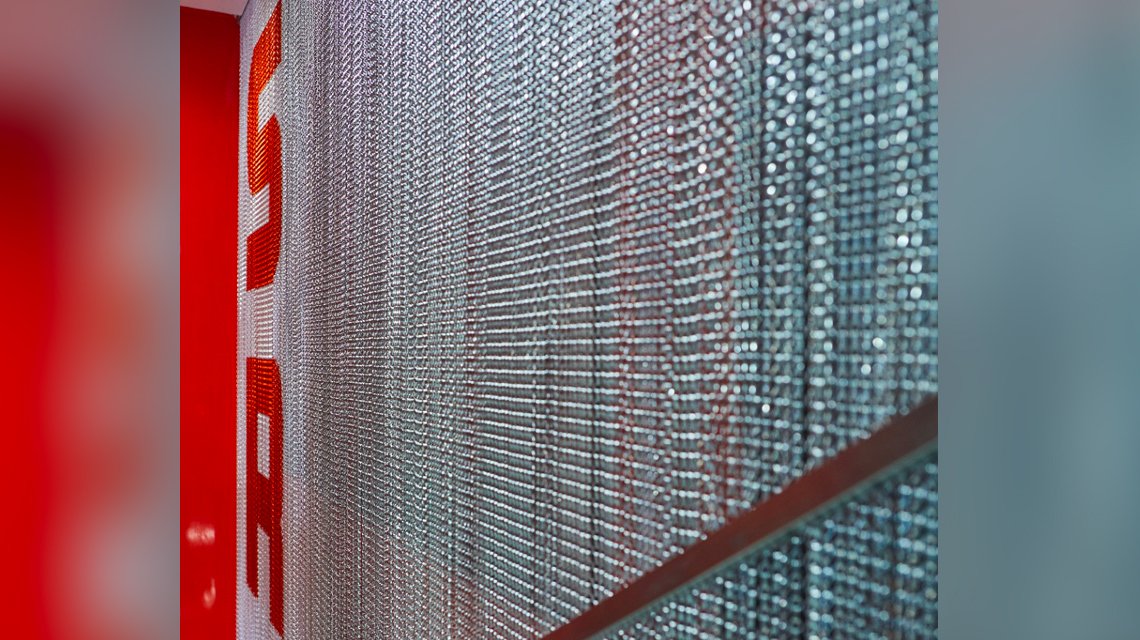 rideau chaîne à maillons kriskadecor pour la boutique Sonia Rykiel à Paris @maillemetaldesign - <p>rideau chaîne à maillons kriskadecor pour la boutique Sonia Rykiel à Paris @maillemetaldesign</p>