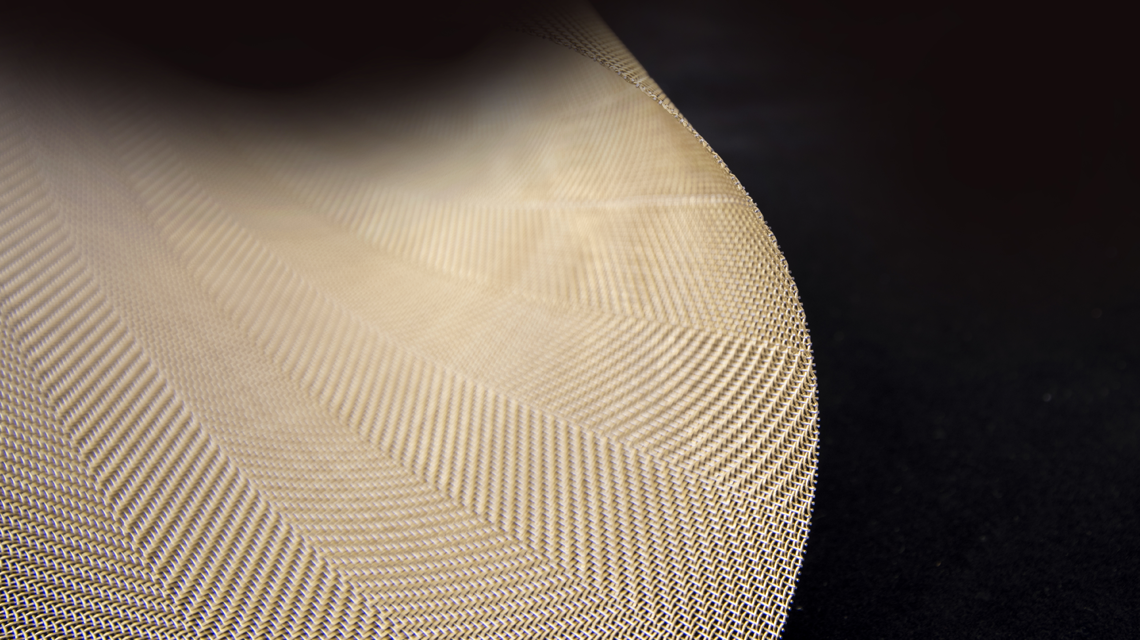 résille métallique fine SPIGA LAITON www.maillemetaldesign.fr