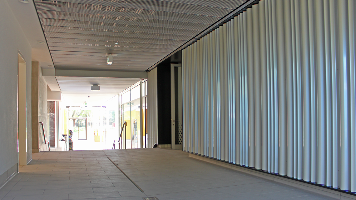 Façades tôles préformées colorées wellTEC® Pays-Bas www.maillemetaldesign.fr