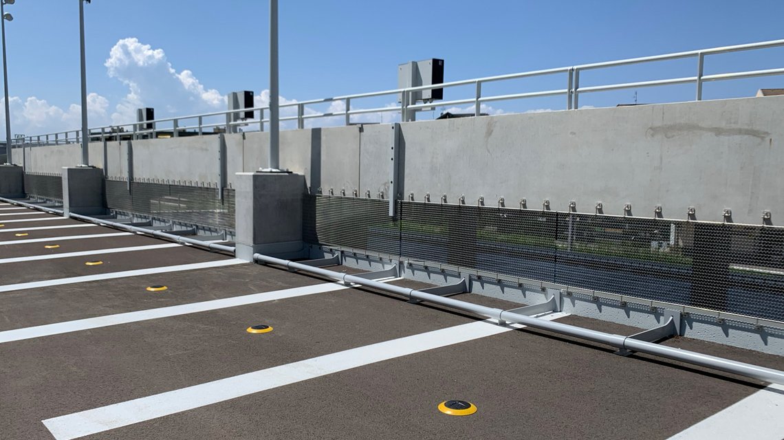 façade en maille métallique TORROJA R pour le parking de Thonon-les-Bains - <p>façade en maille métallique TORROJA R pour le parking de Thonon-les-Bains</p>