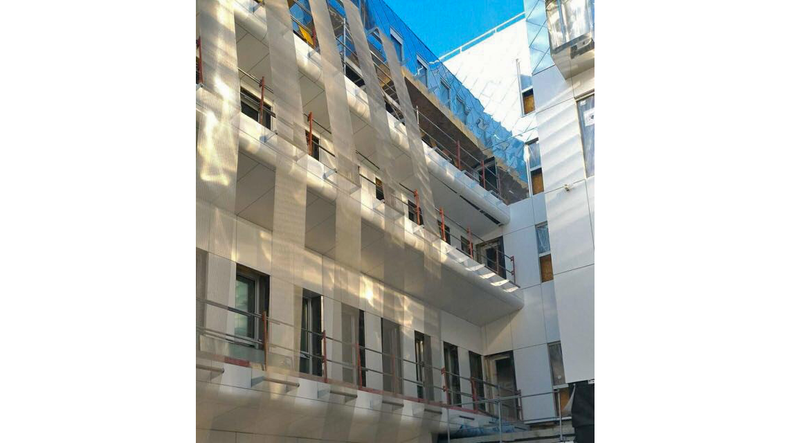 façade architecturale en maille métallique câblée inox www.maillemetaldesign.fr - <p>façade architecturale en maille métallique câblée inox <a href=