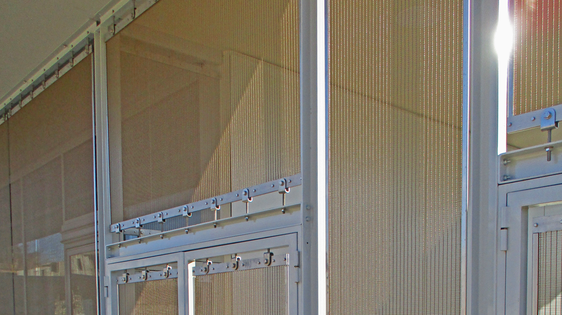 Façades école Germain Richier Montpellier Maille métallique inox SATURN www.maillemetaldesign.fr - <p>Façades école Germain Richier Montpellier résille métallique câblée inox SATURN <a href=