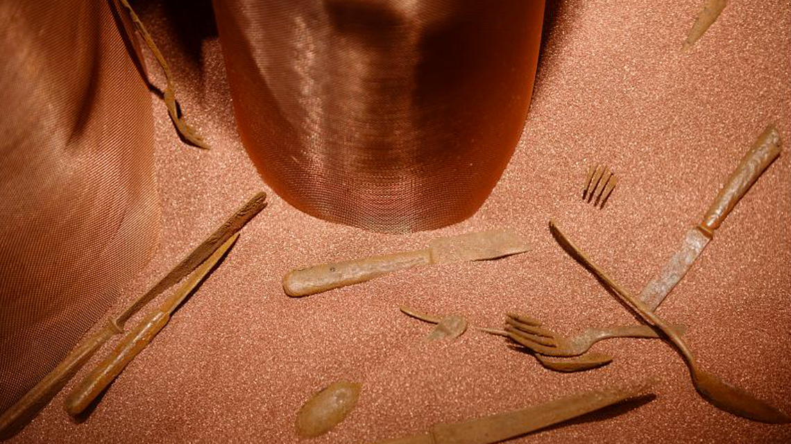 Maille métallique fine cuivre boutiques Hermès Paris www.maillemetaldesign.fr