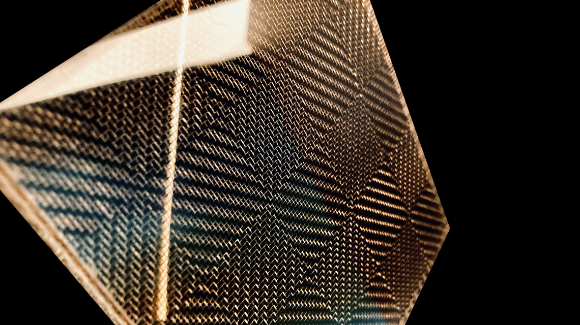 maille métallique architecture encapsulée plexi www.maillemetaldesign.fr