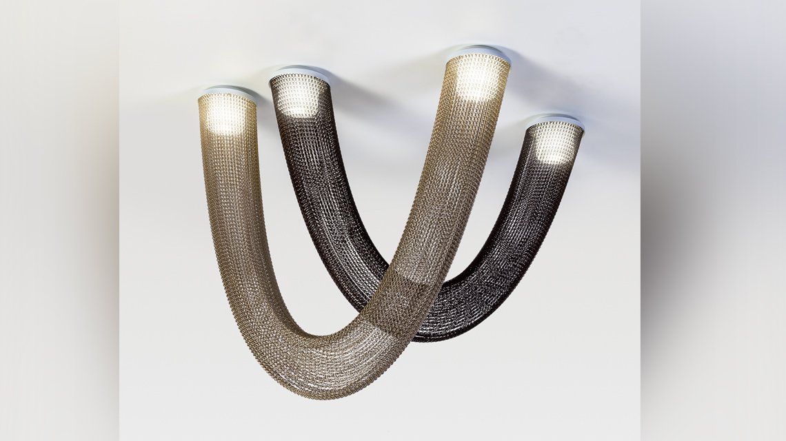 Aura Collection by Yonoh. Photos de Pere Queralt - Luminaires en chaînes à maillons Kriskadecor en aluminium anodisé et personnalisables à l'infini - <p>Aura Collection by Yonoh. Photos de Pere Queralt - Luminaires en chaînes à maillons Kriskadecor en aluminium anodisé et personnalisables à l’infini</p>
