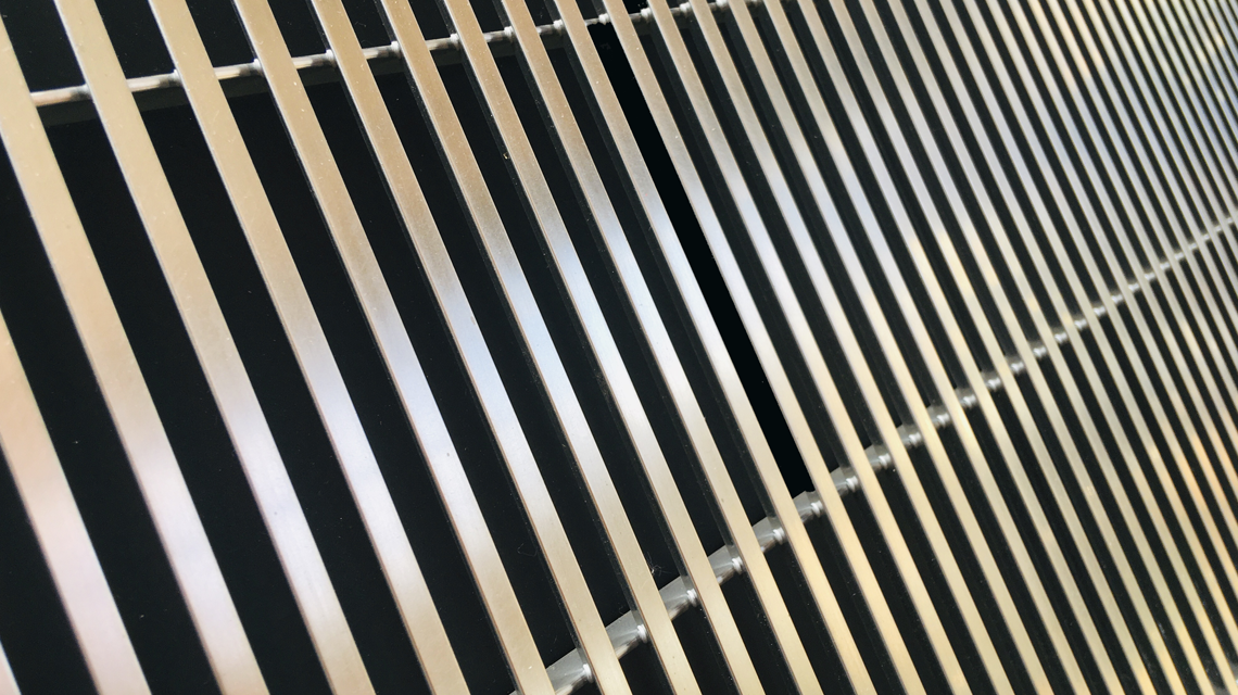 grille électro-soudée slot pour l'architecture et le design www.maillemetaldesign.fr